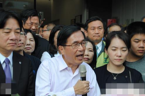 自2015年获准保外就医,暂时结束6年40天牢狱生涯以来,陈水扁至今已多次延长保外就医期限。(台媒图)